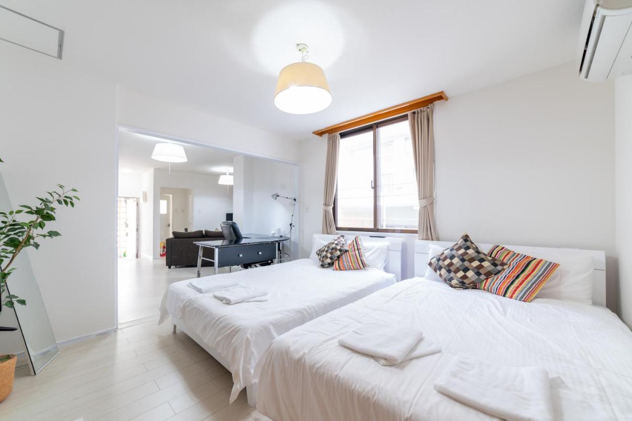 izumisaki terrace402 Lejlighedshotel Naha Eksteriør billede