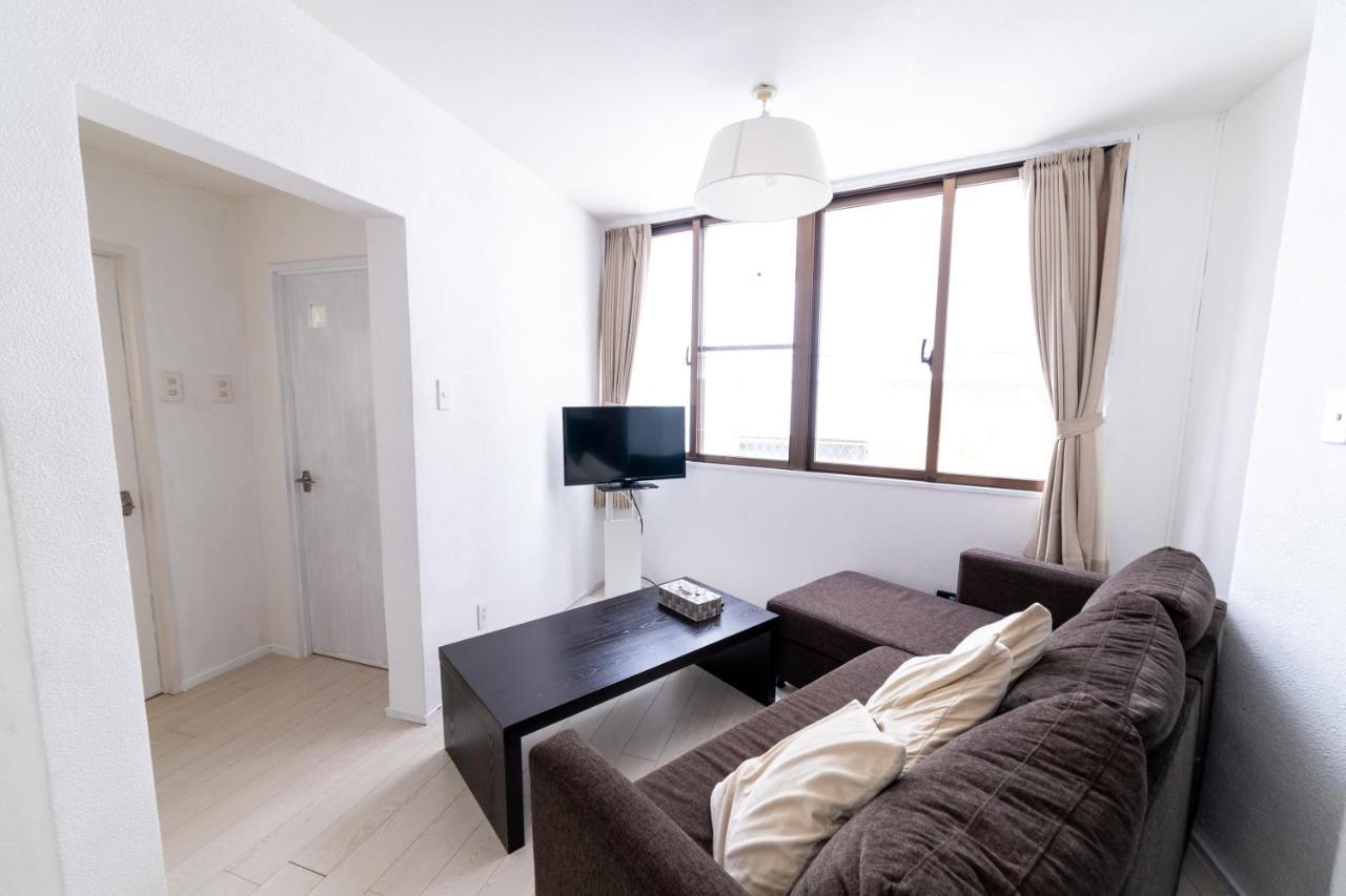 izumisaki terrace402 Lejlighedshotel Naha Eksteriør billede